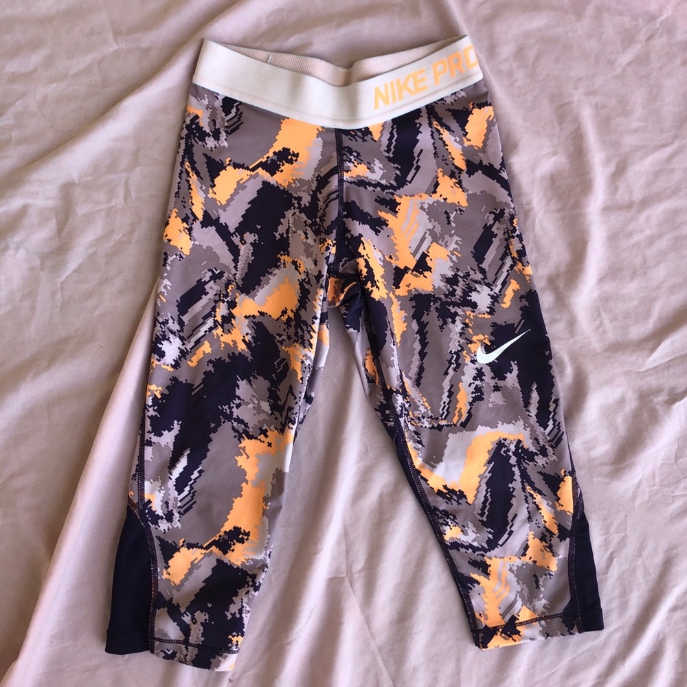 Nike Pro Dri Fit crop leggings tights